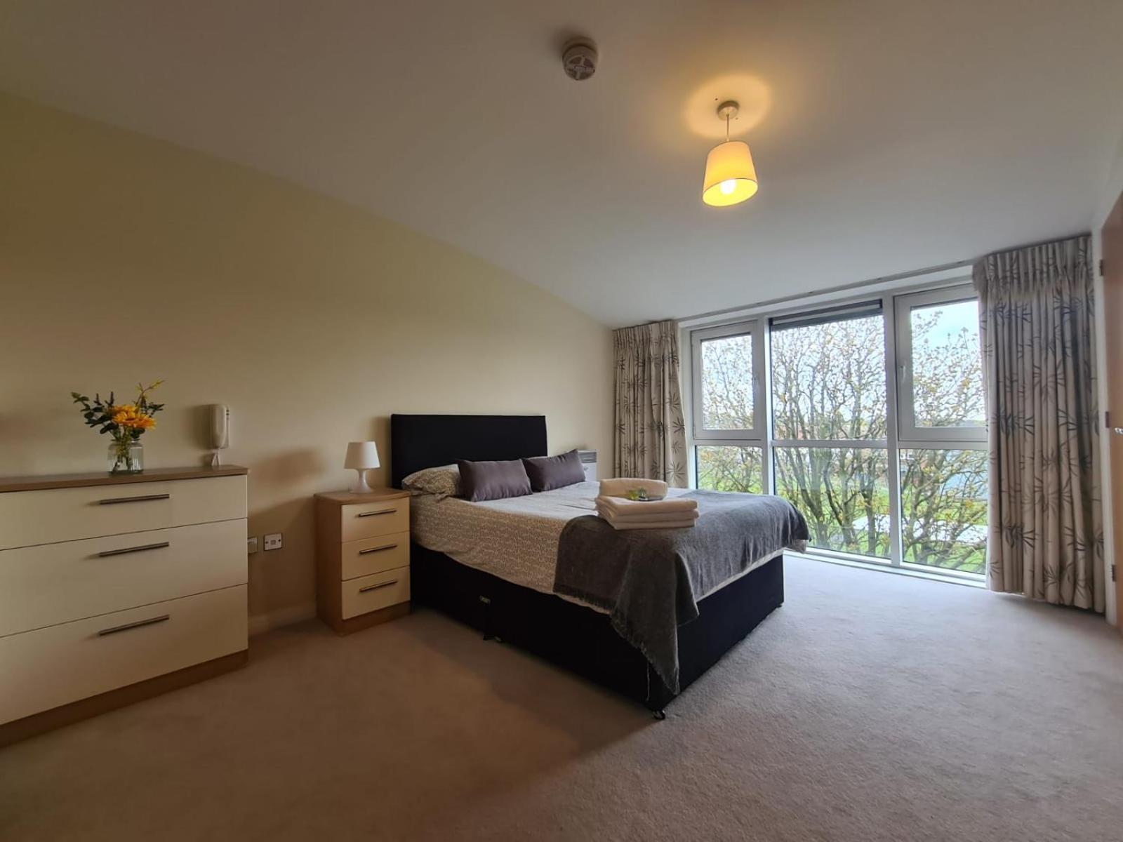 Solihull Centre Apartments ภายนอก รูปภาพ